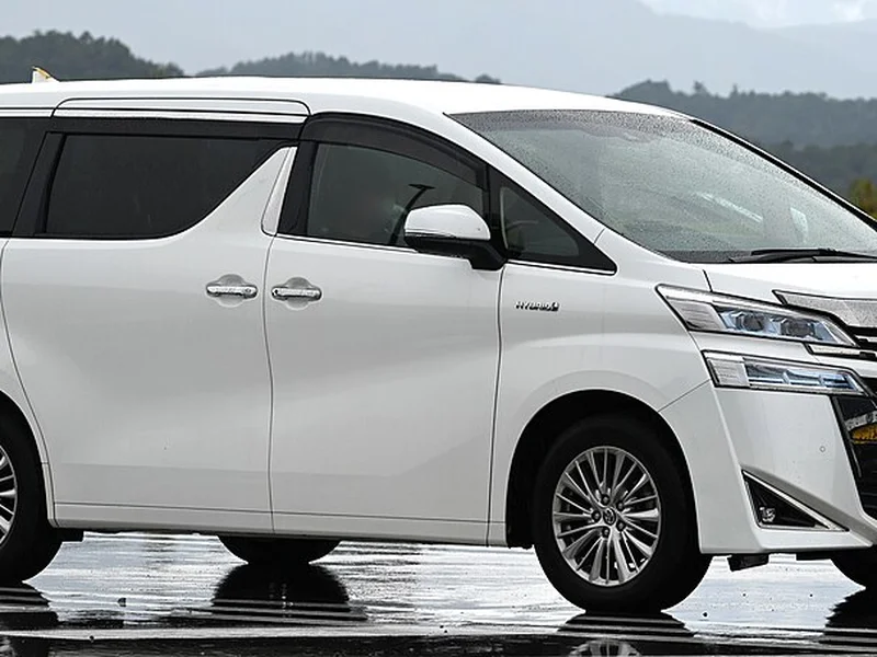 Toyota Vellfire Car Hire in Nairobi &mdash; from KES 15,000/day — Barguts Tours